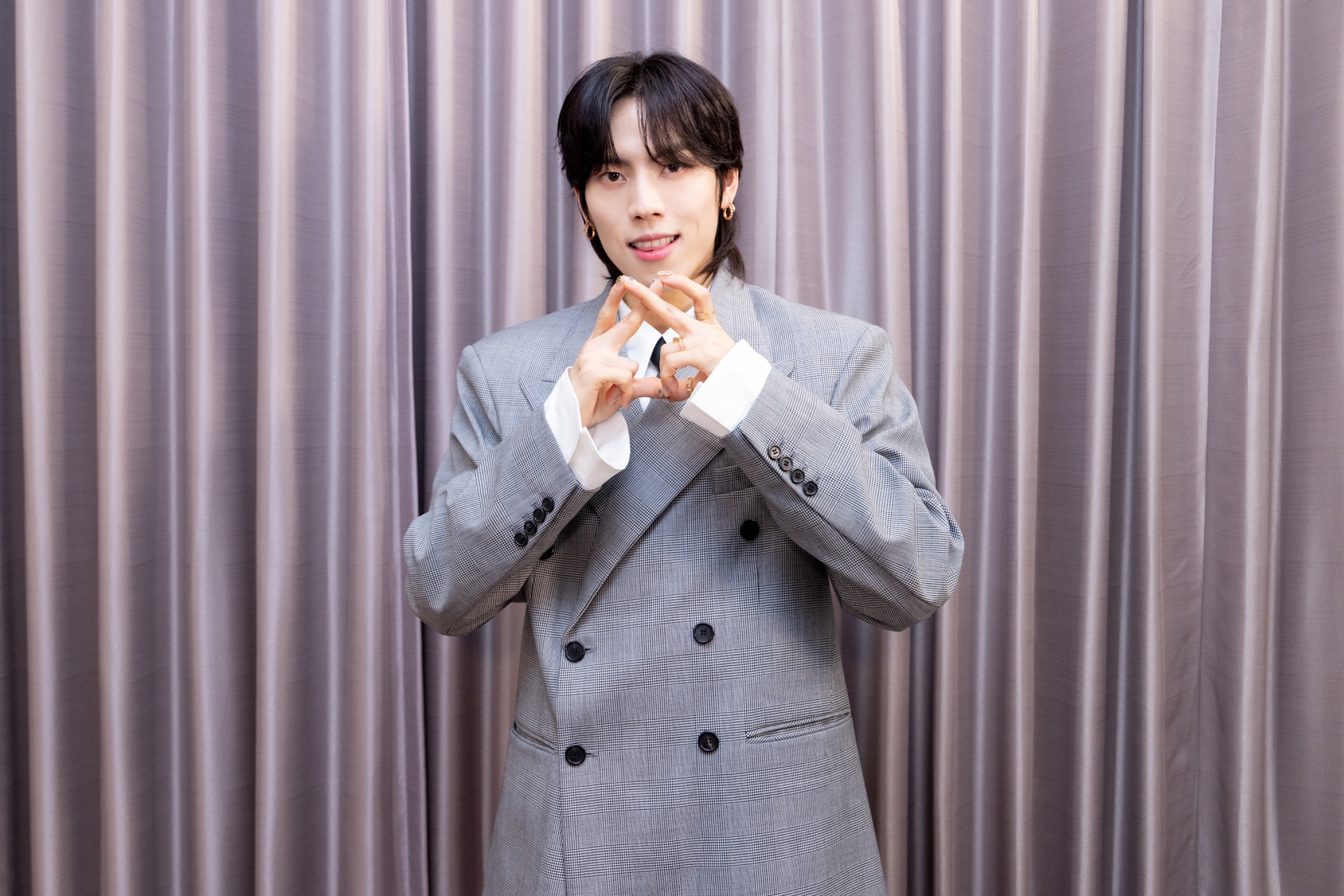 INFINITE 東雨為新專做美甲「睡覺都會痛」　笑曝新歌巧思：聽了可能會火大