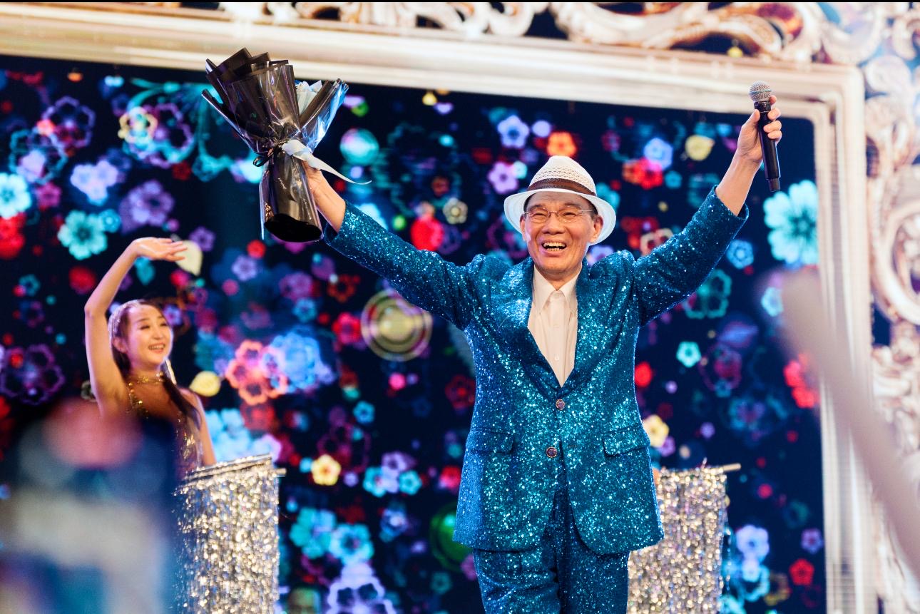 63歲陳雷最強阿公！賣力開唱一字馬＋翻跟斗　嘆：看一次少一次