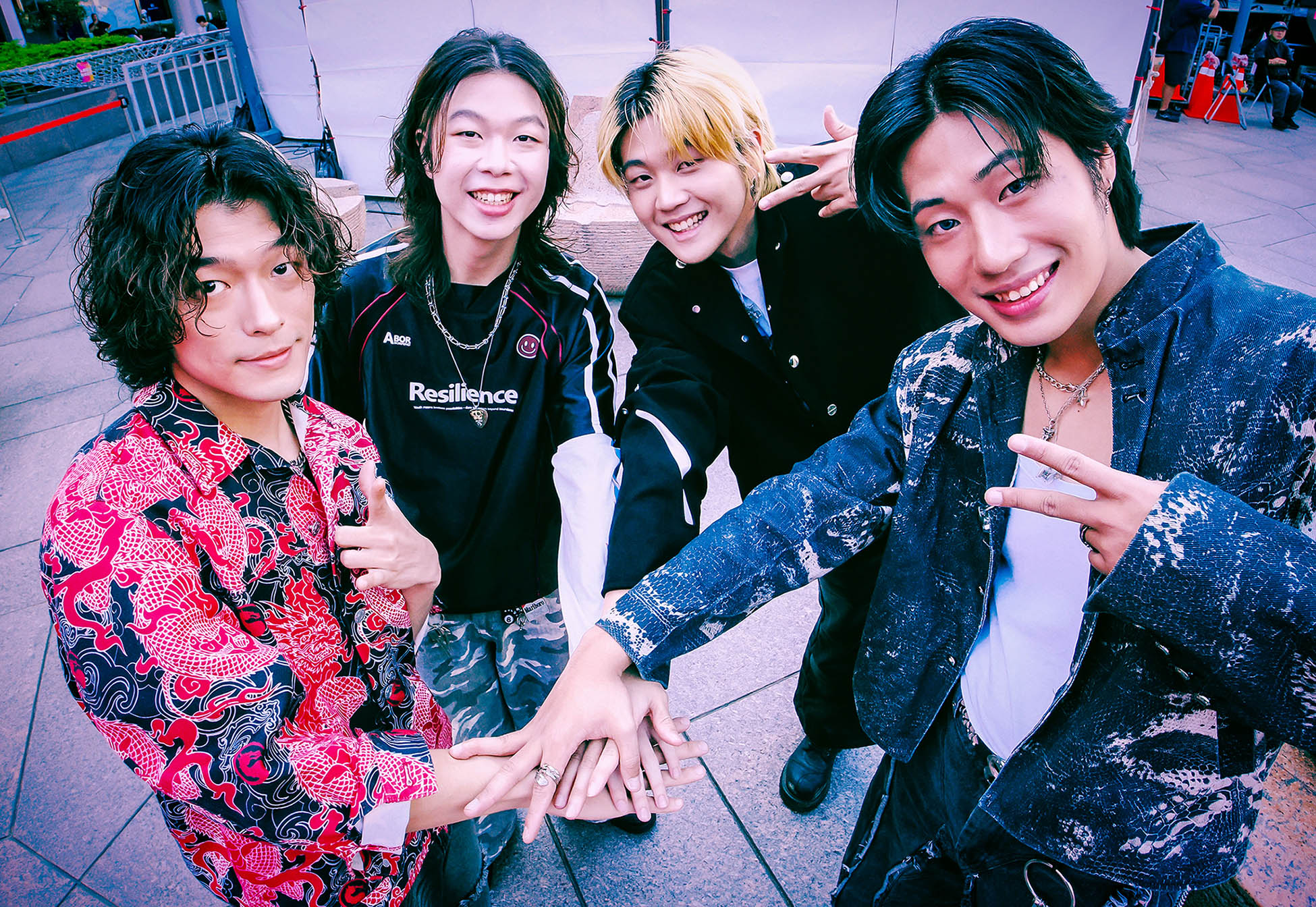 搜出周杰倫、F3〈恆星不忘〉MV新團　帕拉斯飾演「五月天青春時期」出道