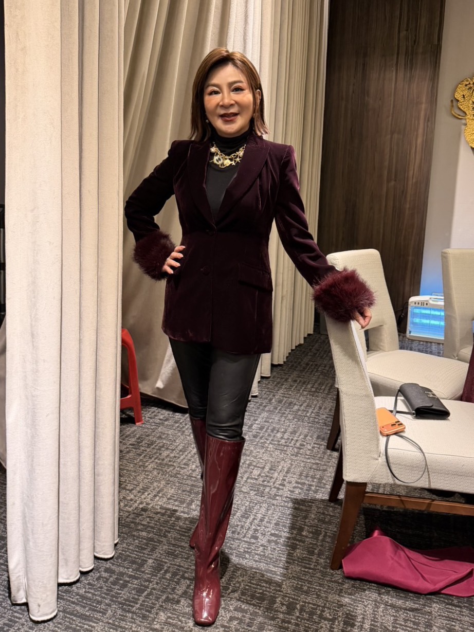 王彩樺穿著帥氣又貴氣。(圖/記者蔡依庭攝)