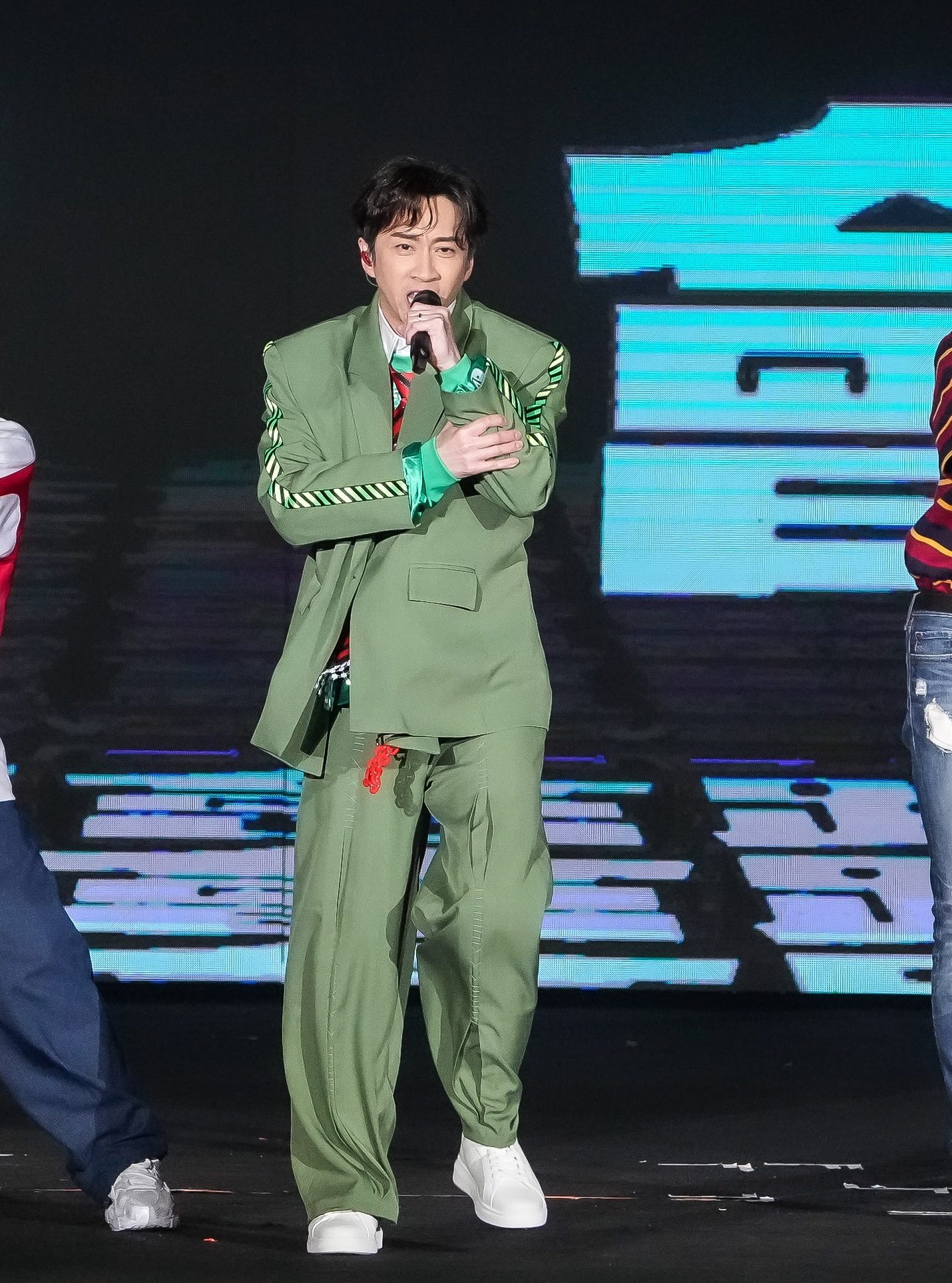 陳漢典要主持還要下海演出。(圖/TVBS提供)