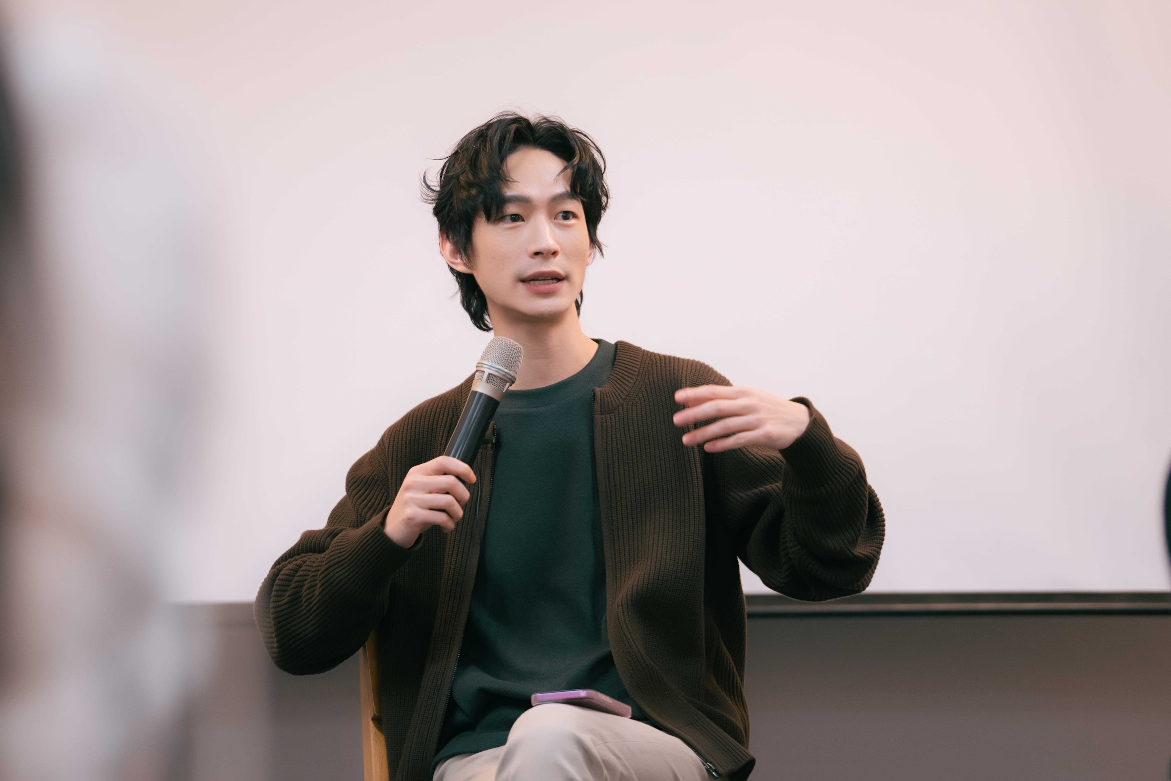 最年輕視帝開課當老師　學員尖叫歡迎喊：太幸福