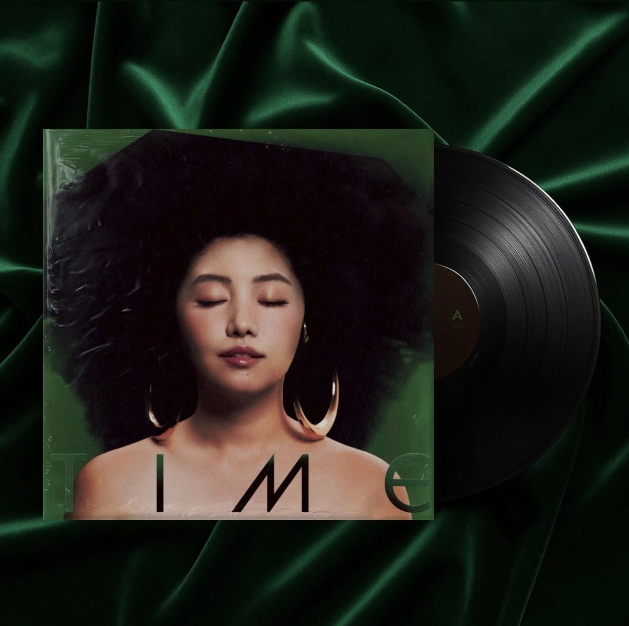 鄭雙雙專輯《Time》黑膠。(圖/翻攝自鄭雙雙臉書)