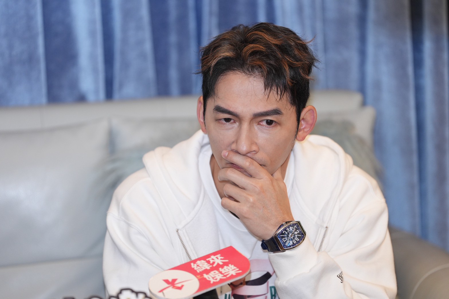 温昇豪不知又在想什麼。（圖／記者陳明中攝）