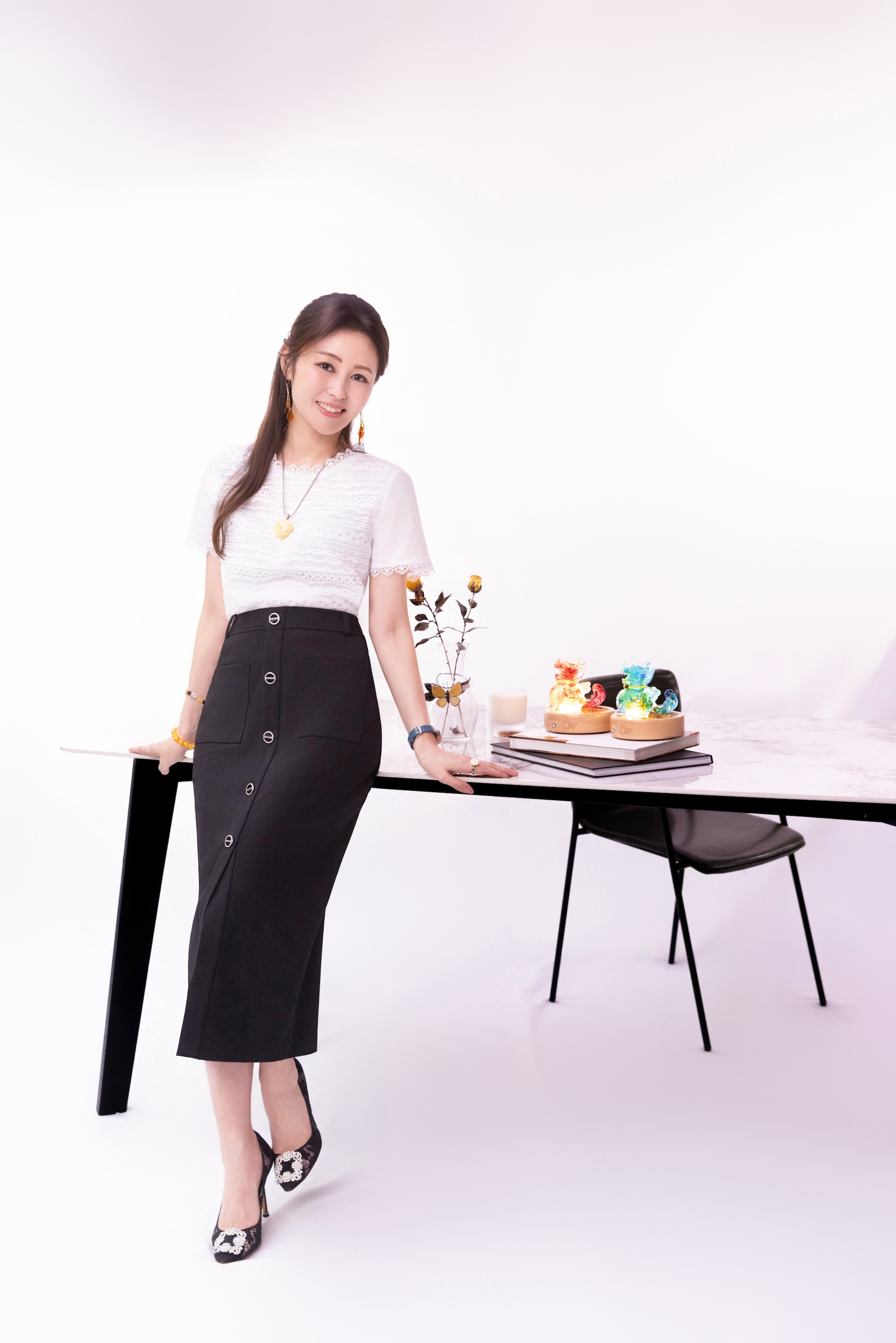 麻衣已經開始教10歲的兒子投資，她認為要投資分散。（圖／鏡藝宏海提供）