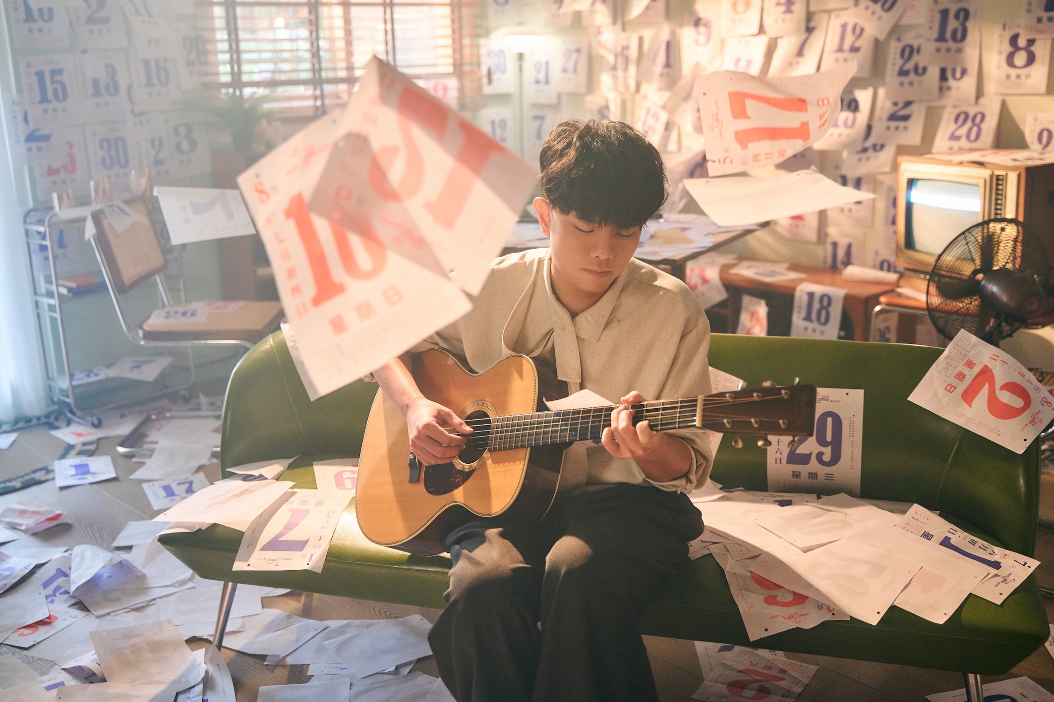 楊肅浩今年憑藉著《像咱這款人》專輯入圍今年金曲台語歌王。（圖／典選音樂提供）