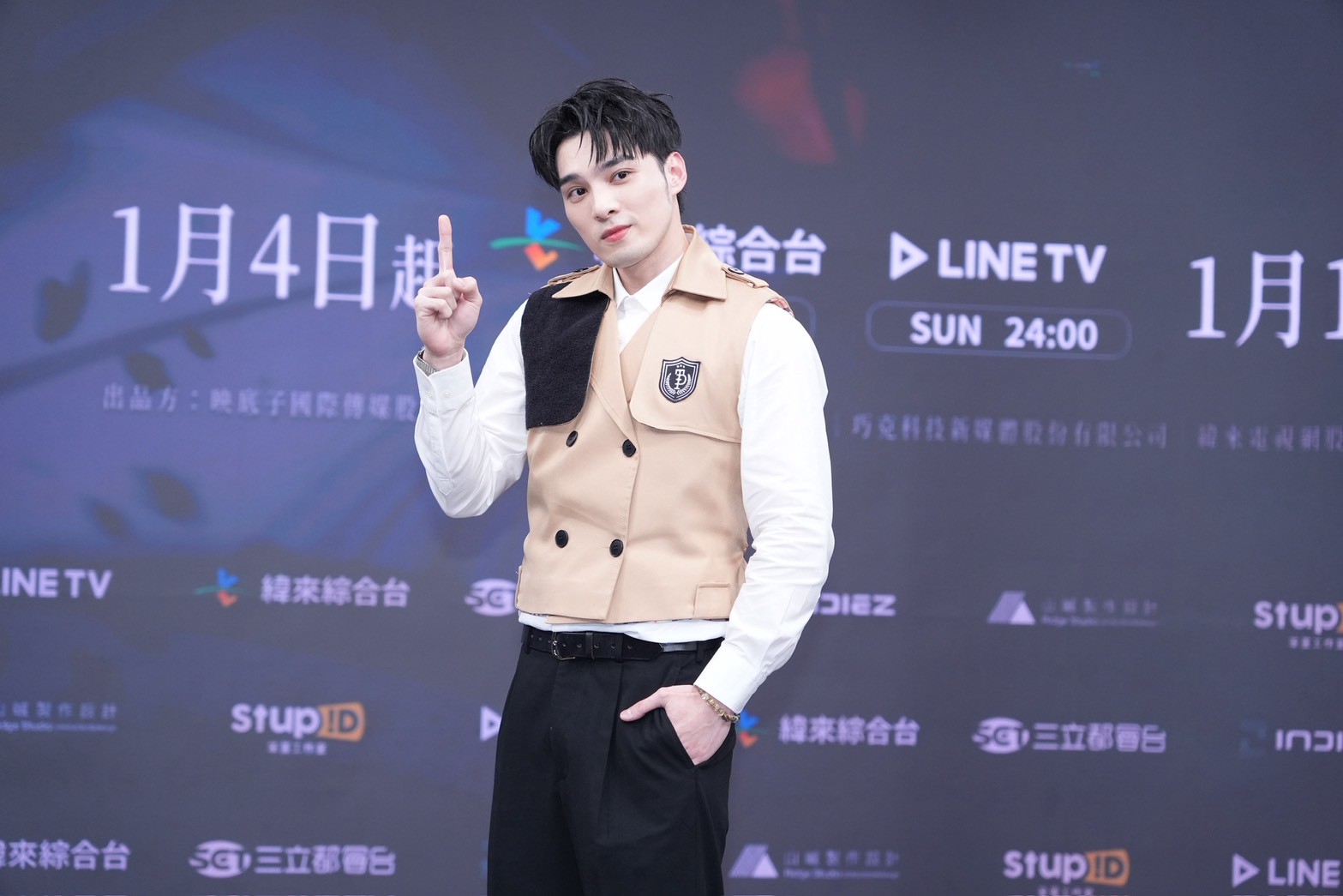 補一張黃偉晉帥照。（圖／記者許方正攝）