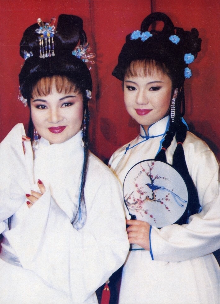 白冰冰(左)曾與女兒白曉燕一起演歌仔戲。(圖/長興影視提供)