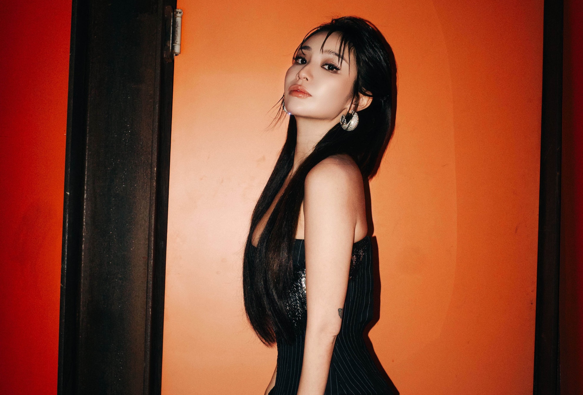 陳芳語為客家獻聲推新單曲　獻給低潮中努力撐住的人