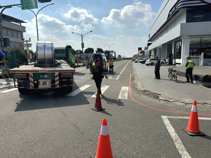 屏東縣政府警察局統計，今年10月至12月間，轄內共發生5件大型車A1類交通事故。（圖／屏東警分局提供）