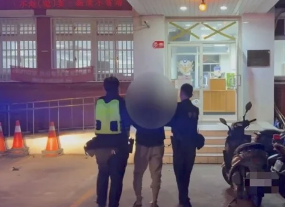 苗栗驚傳隨機砍人　男毒蟲持「長柄鐮刀」揮舞害婦挫傷