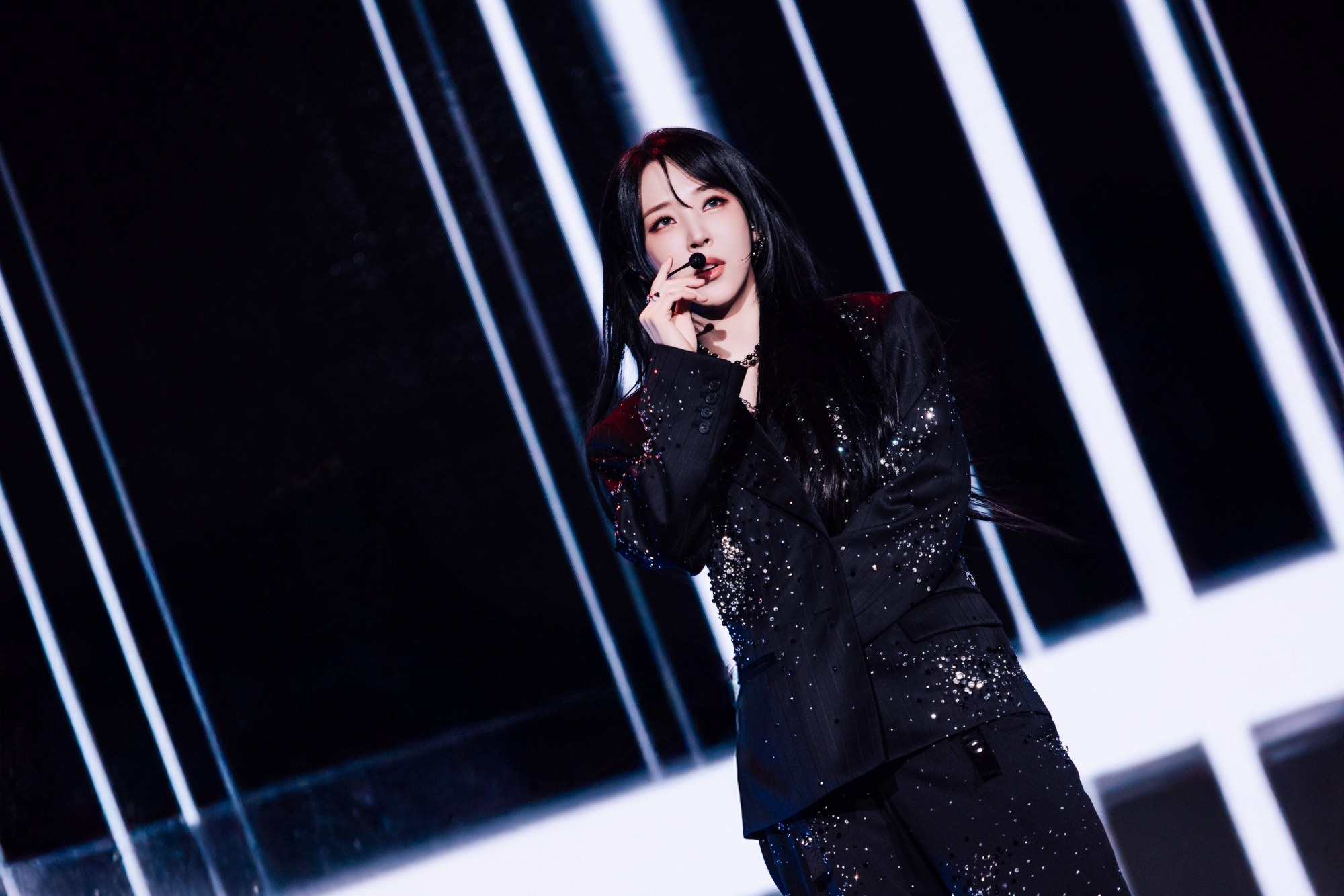 MAMAMOO 玟星太性感嗆粉絲「好變態」　收台粉壽桃慶生喊：不想回家