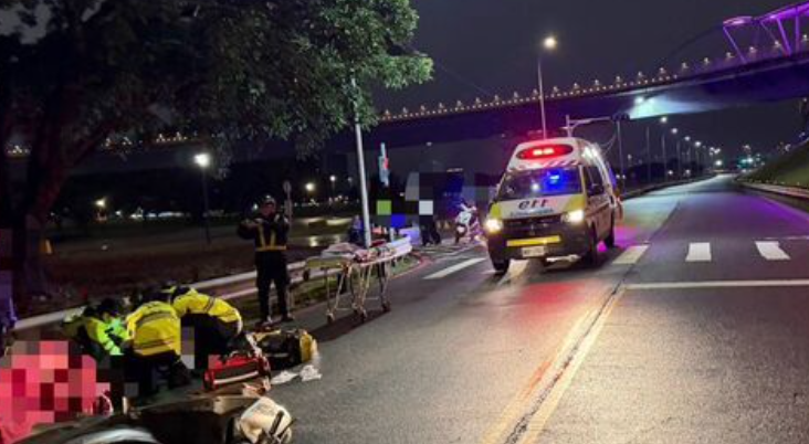 新北三重女騎士雙載自撞摔車　68歲母頭部重創當場身亡