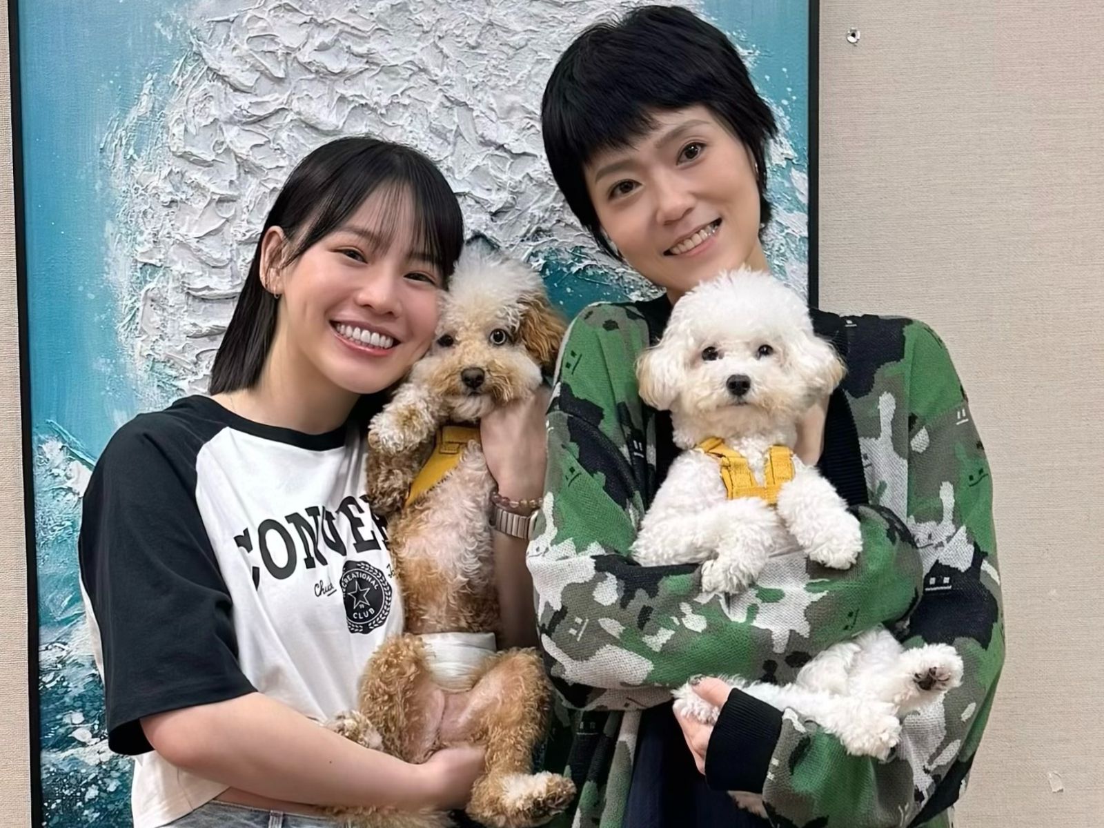 冬天(左)找偶像曹雅雯合作。(圖/冬天Grace提供)