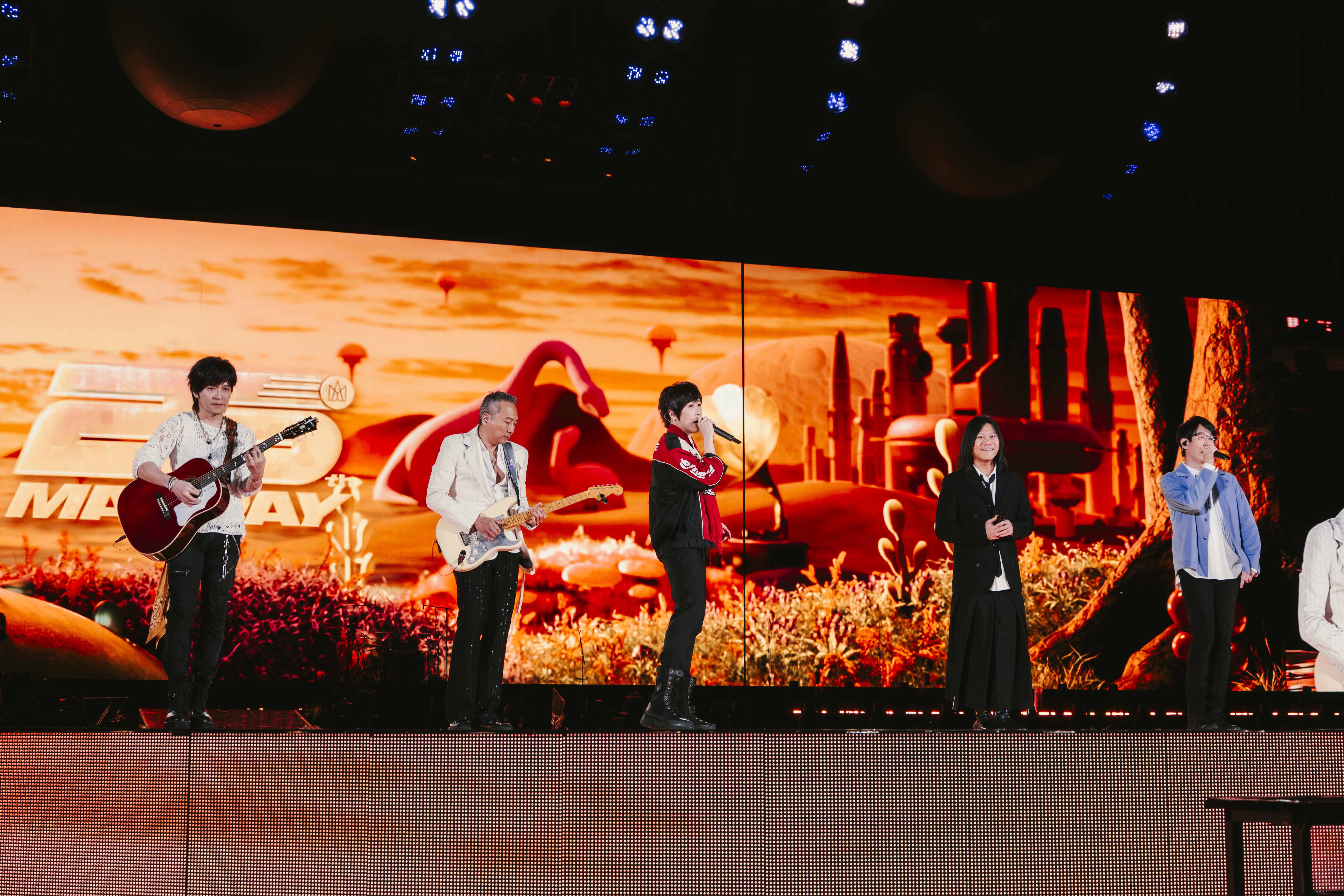 阿信全說了！和F3組團被五月天排擠　爆陽明山泡溫泉「小夥伴被看光」