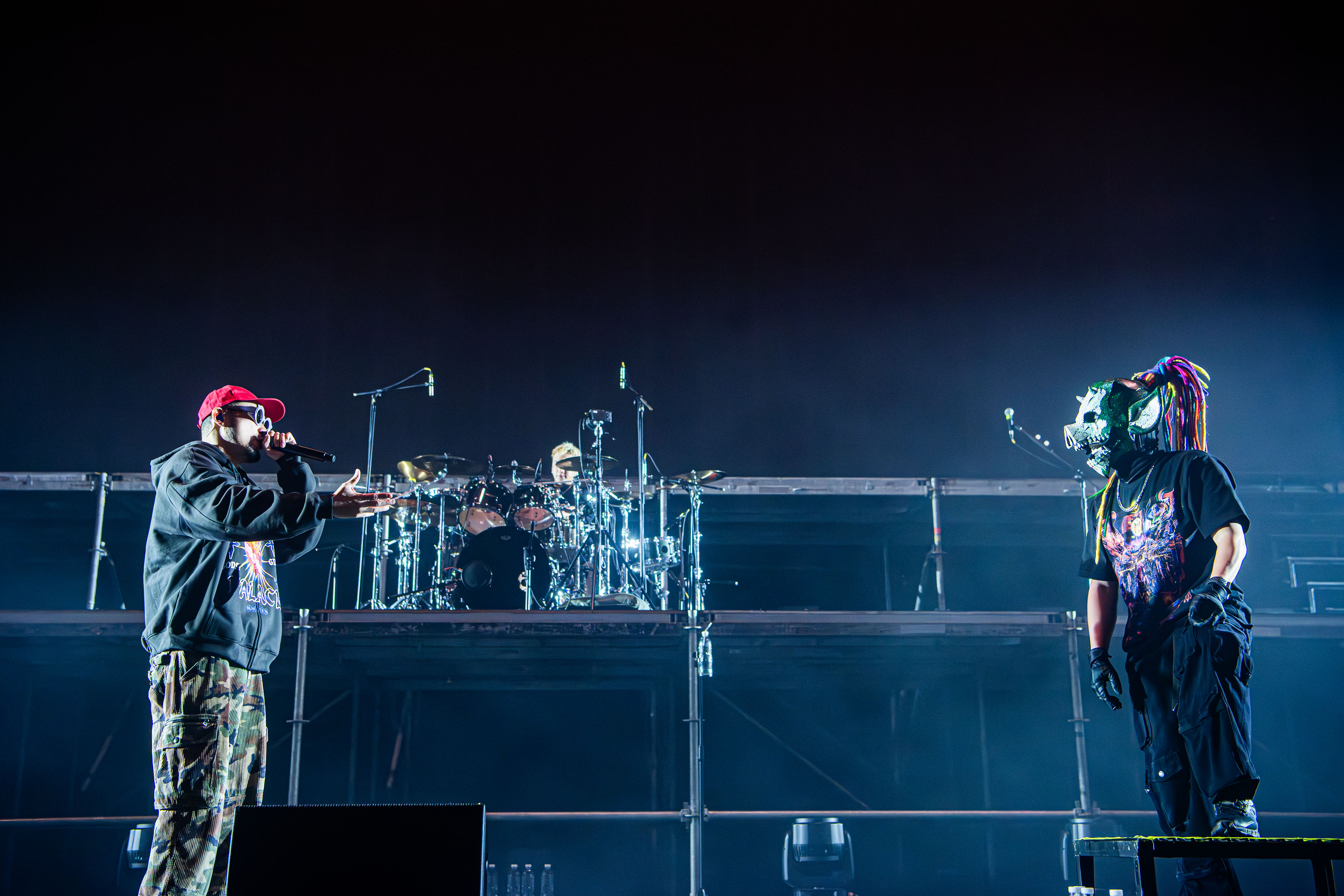 「血熱狗汁機」重現！血肉果汁機首登高　2度合體 MC HotDog