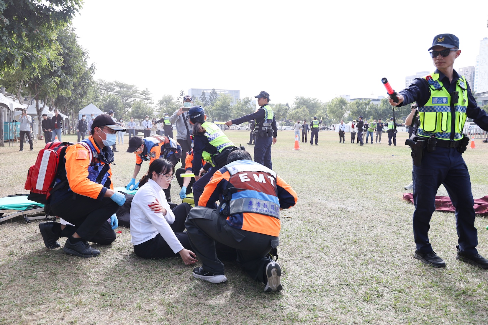 台南市政府在西側廣場舉辦維安演練。（圖／臺南市政府提供）