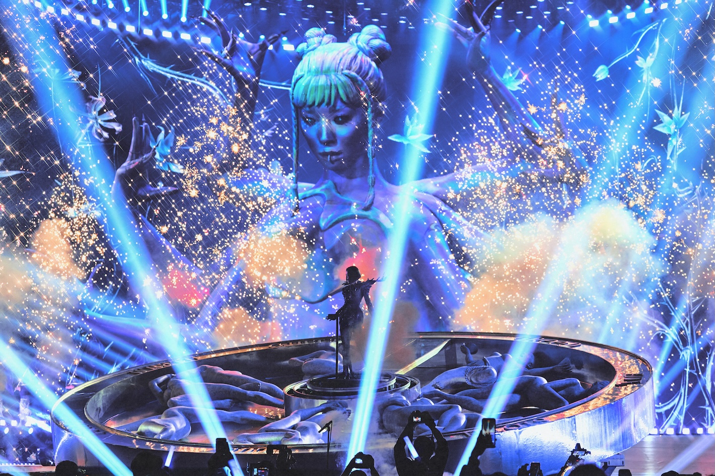 造價40萬美金(約1250萬台幣)的七層樓高「愉悅之女」雕像。(圖/凌時差提供)