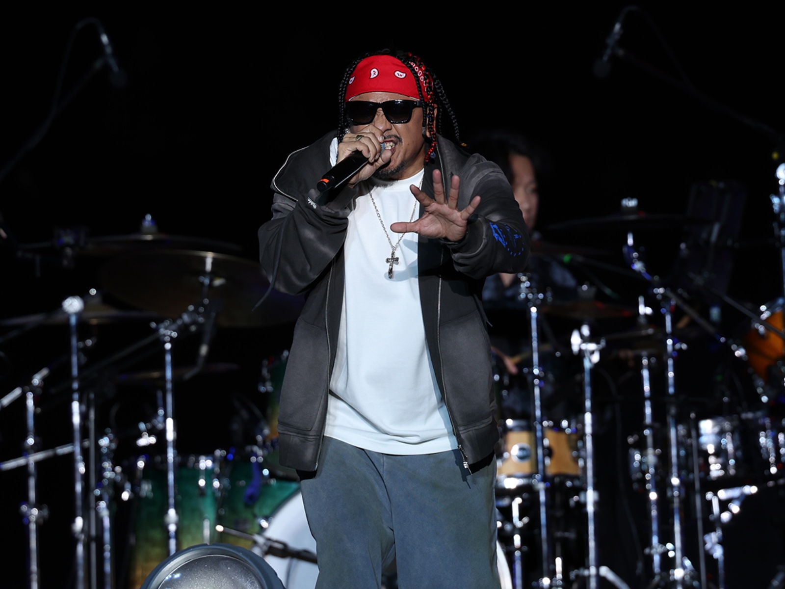 葛西瓦展現演唱實力。（圖／台東縣政府提供）