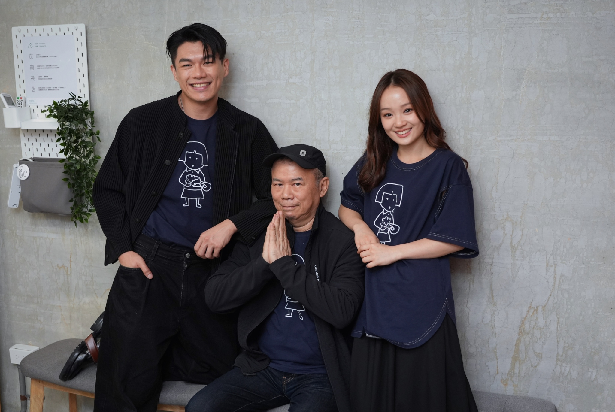 《大濛》柯煒林（左起）、導演陳玉勳、方郁婷勤跑宣傳。（圖／陳明中攝）