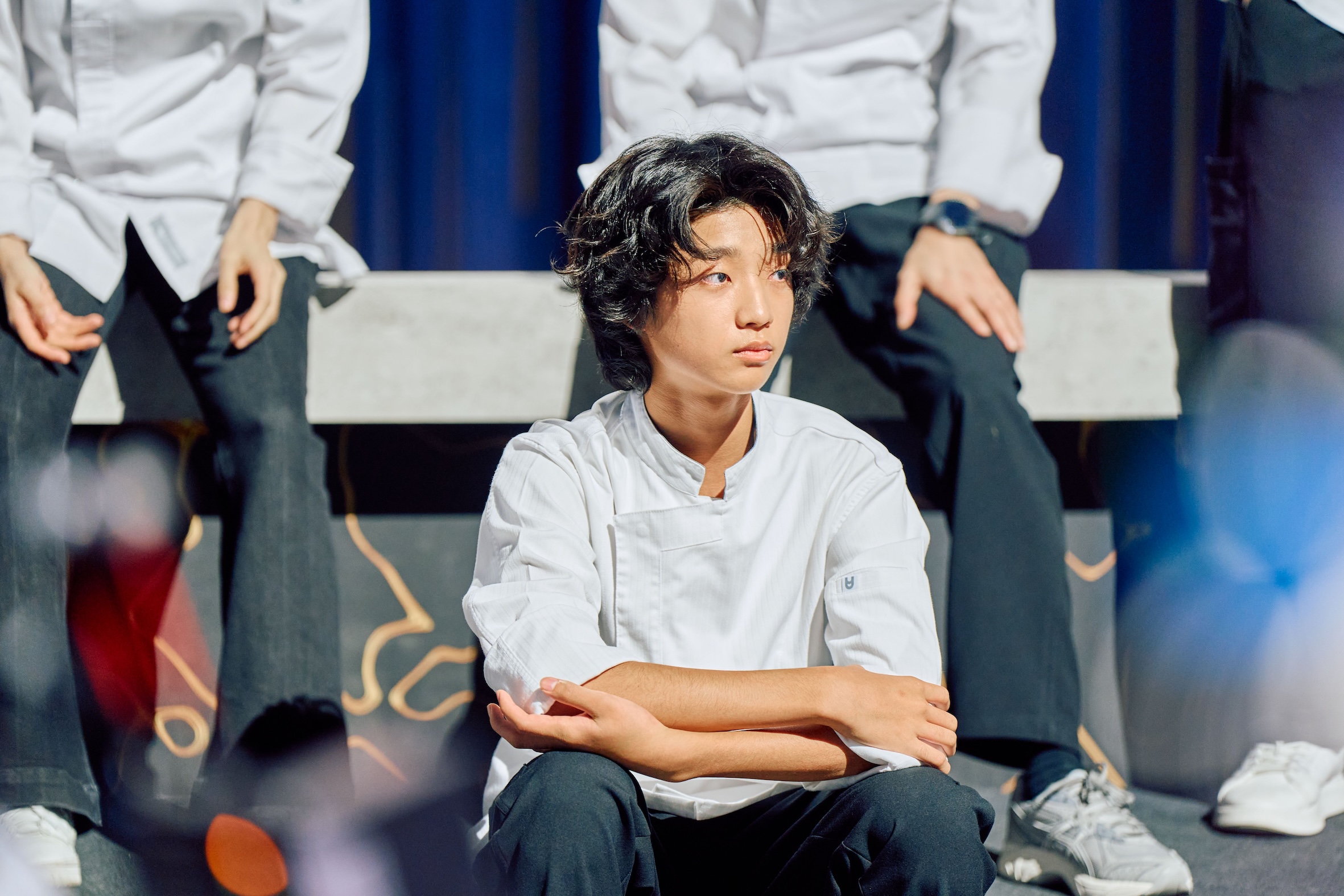 白潤音成為實境料理節目《星廚之戰》最年輕的廚房助。（圖／三立提供）