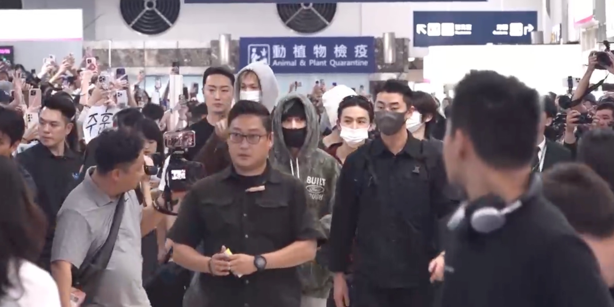 新人男團CORTIS人氣飛漲,在台灣唸書長大的成員JAMES首次回台演出。(圖/娛樂中心)