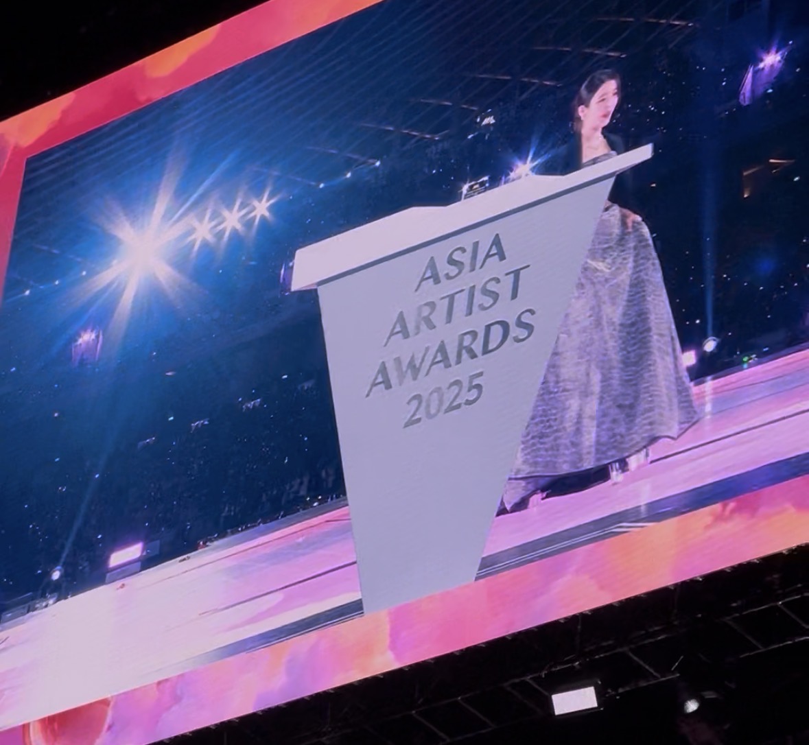 IU獲得年度最佳演員。（圖／讀者提供）