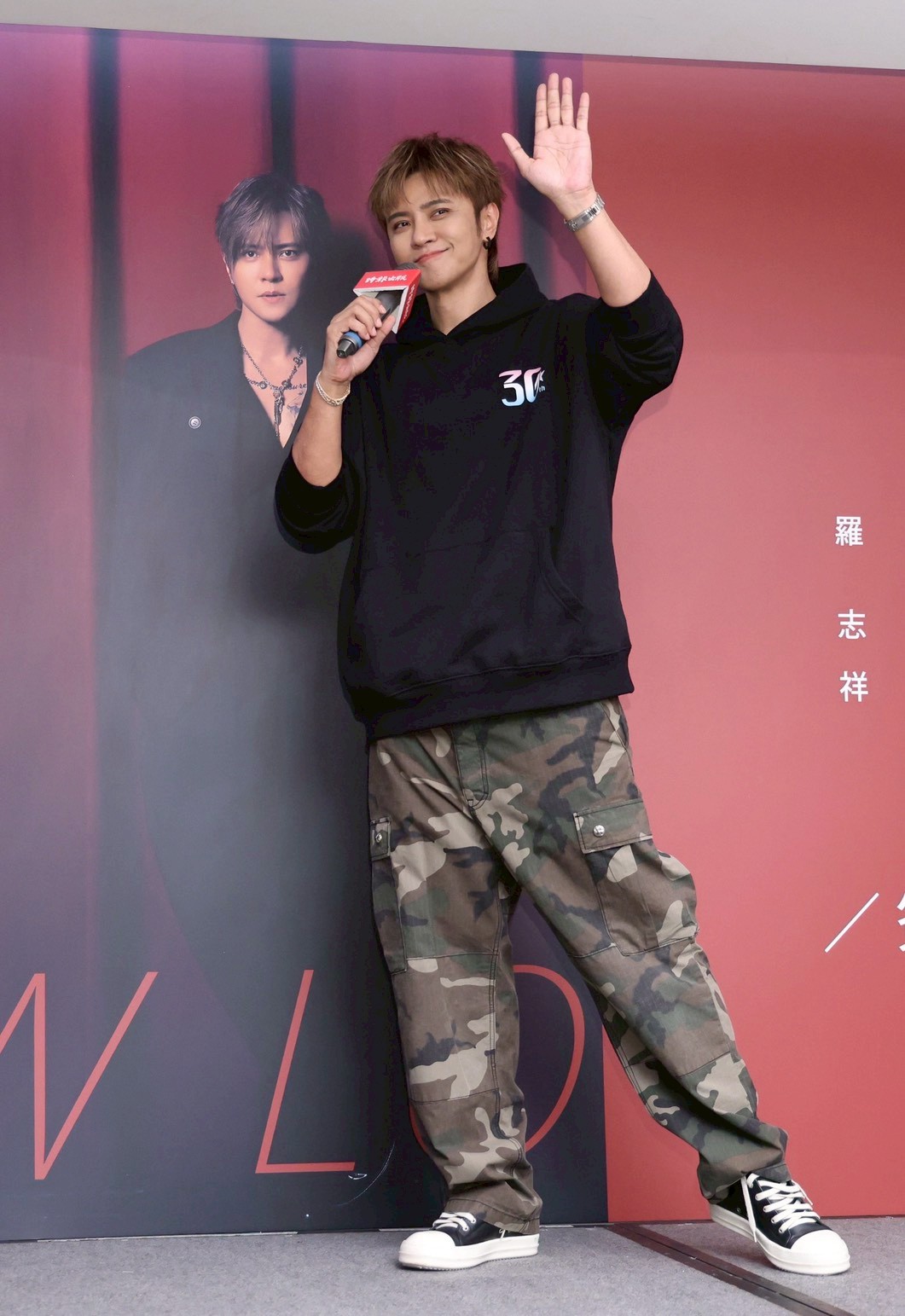 羅志祥舉辦簽書會。(圖/記者陳明中攝)