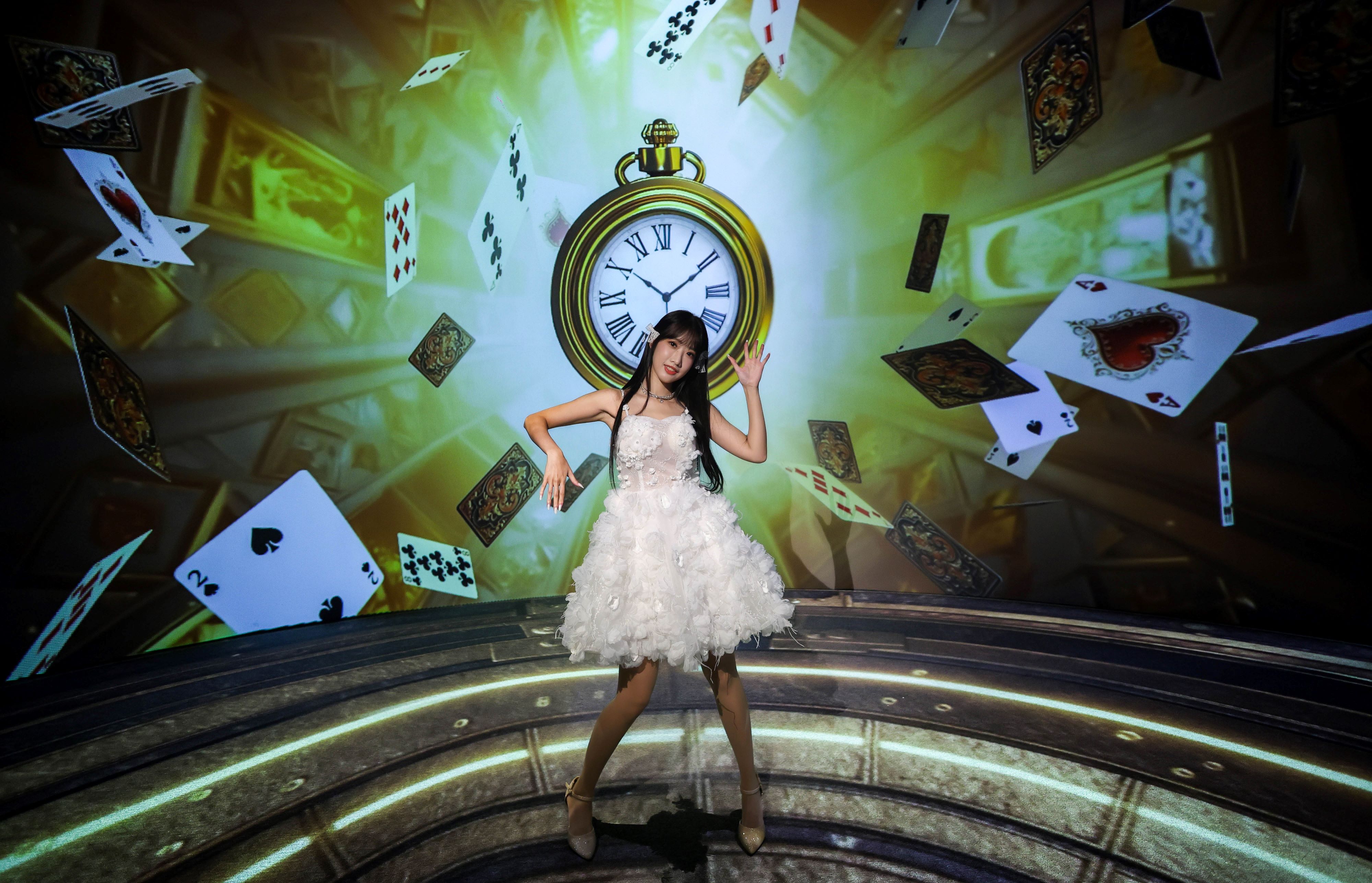 啦啦隊女神不怕徒手打蟑螂　楊若歆自認大膽王：靠傻勁！