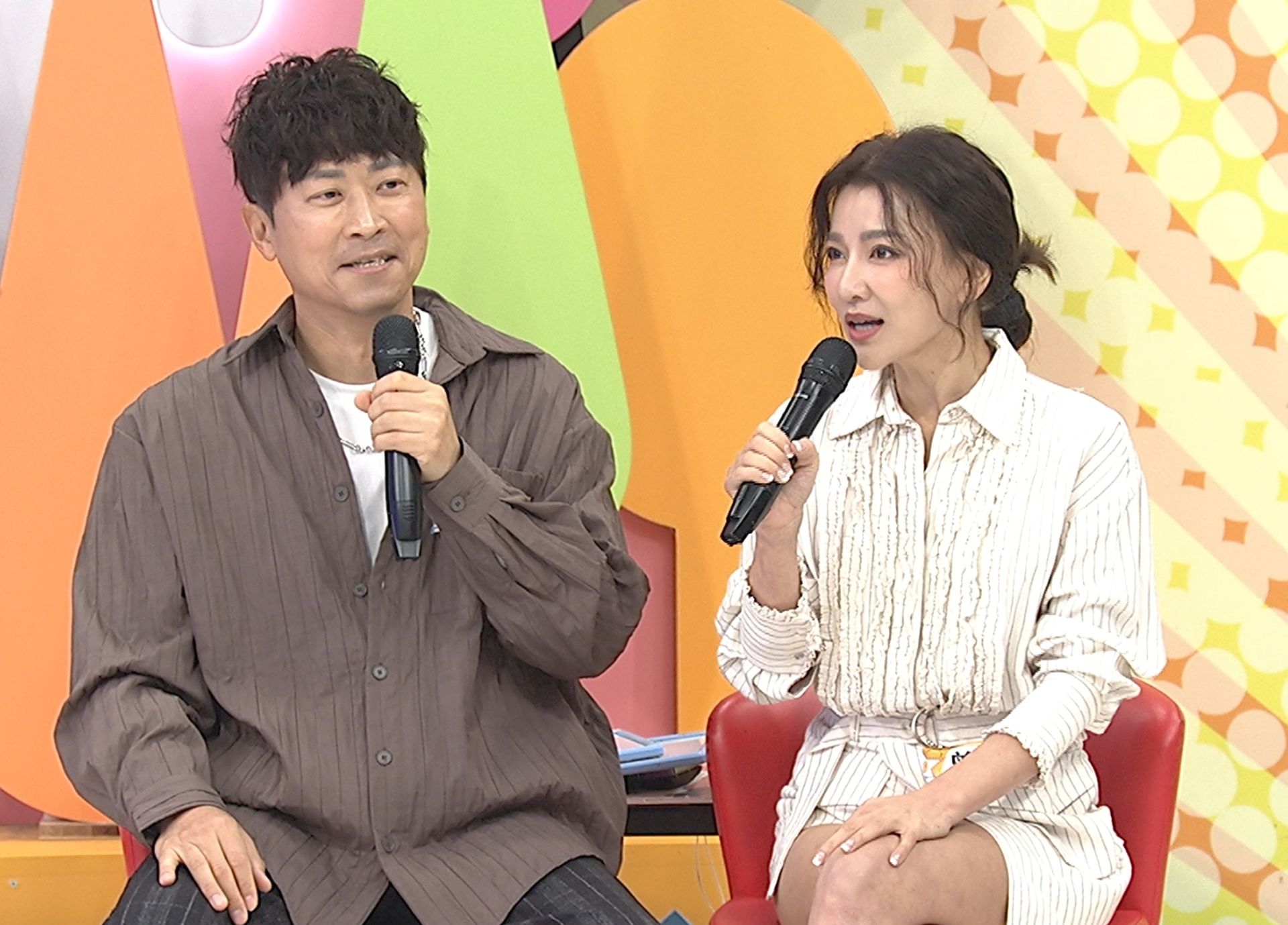 侯昌明大讚老婆曾雅蘭超賢慧。（圖／中天提供）