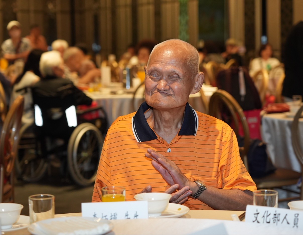 李炳輝也一起聚餐。（圖／記者陳明中攝）