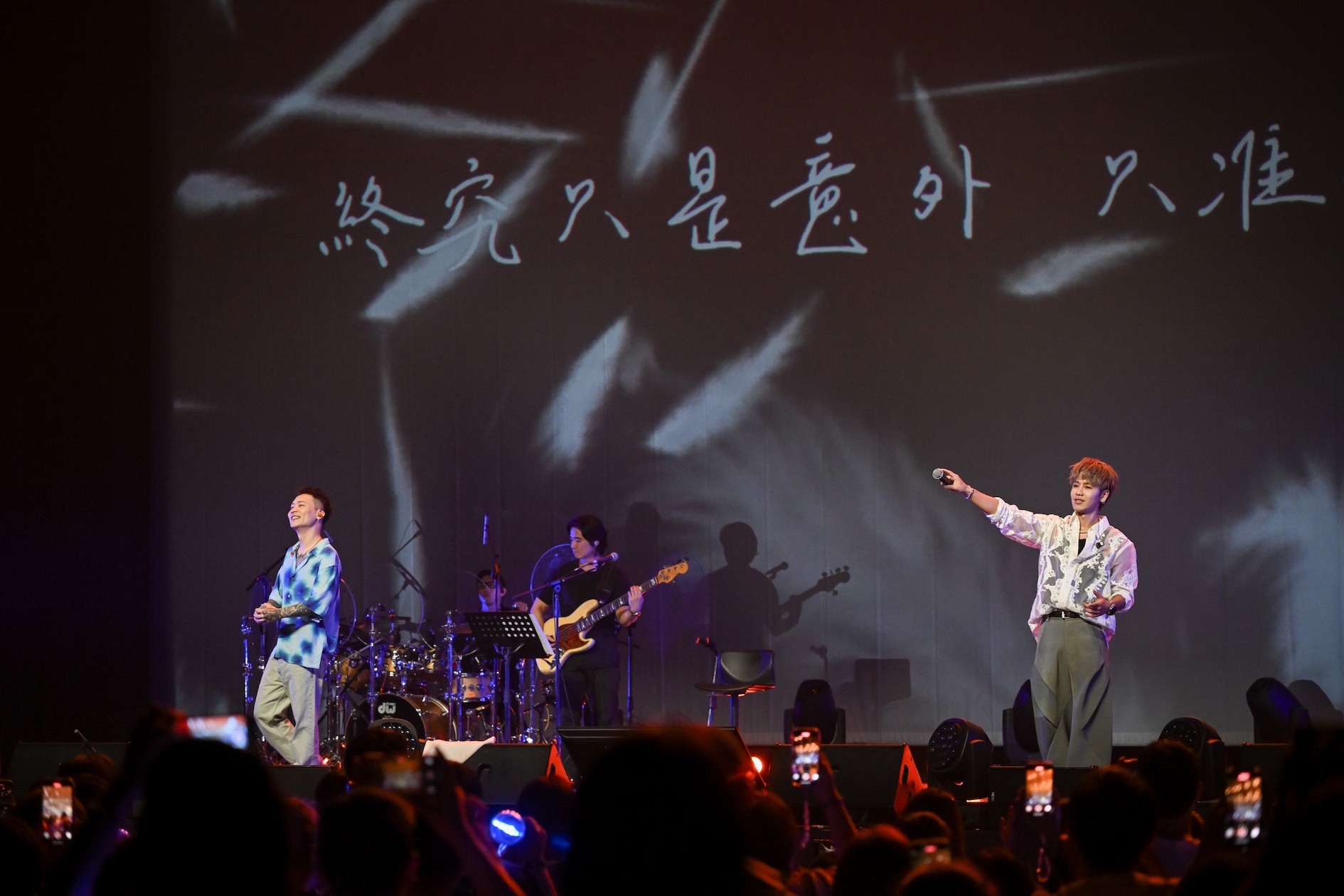 破億神曲〈我還是愛著你〉掀全唱大合唱，鼓鼓也因這首歌成為蕭秉治粉絲。（圖／相信音樂提供）