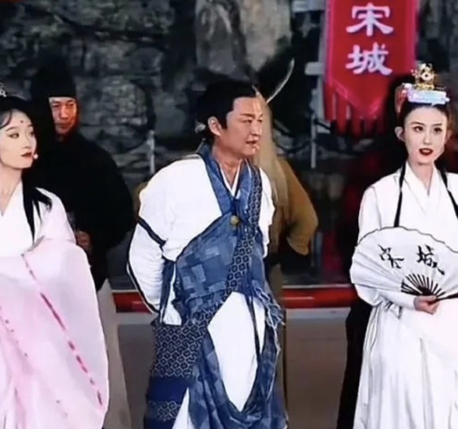 馬景濤在中國杭州直播。（圖／翻攝自微博）