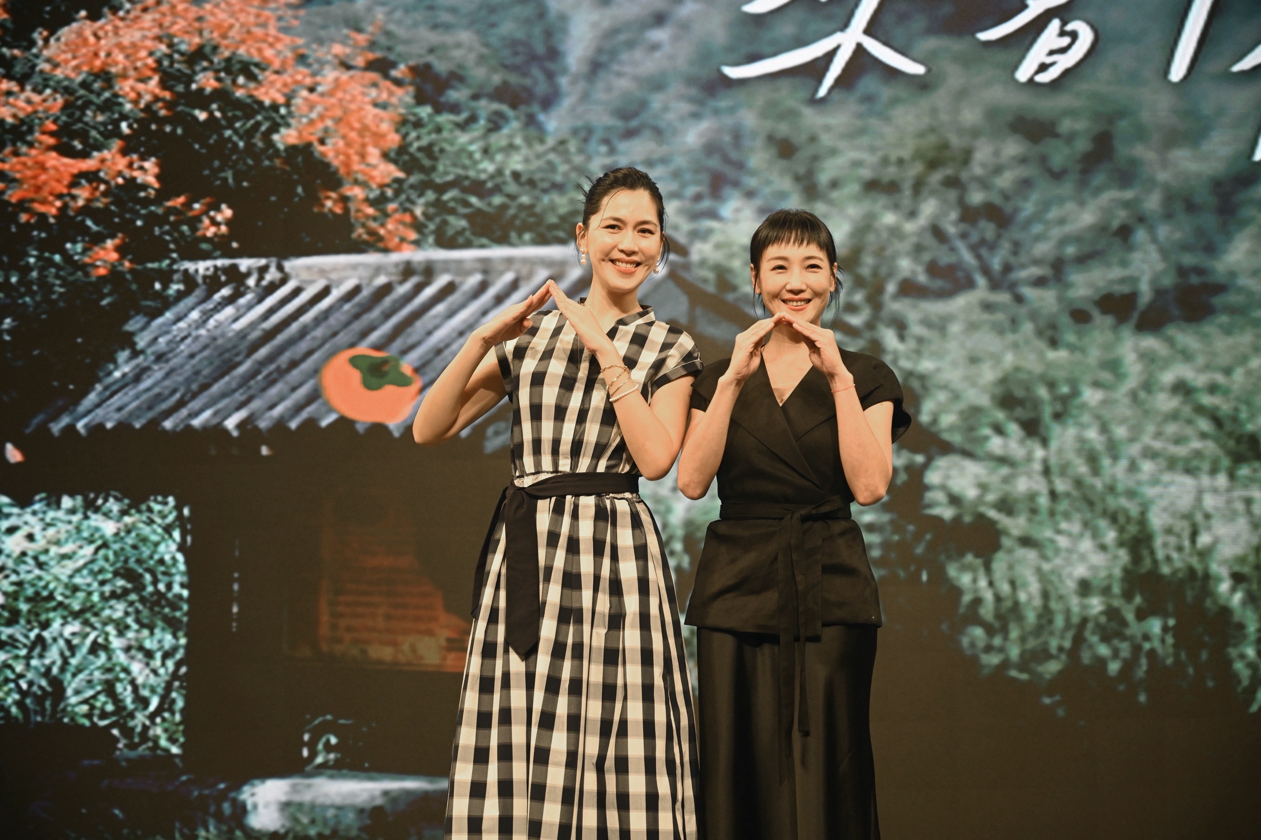張本渝在大愛劇《假日到山裏來看你》中飾演護理系的「羅淑芬」老師（圖／大愛提供）