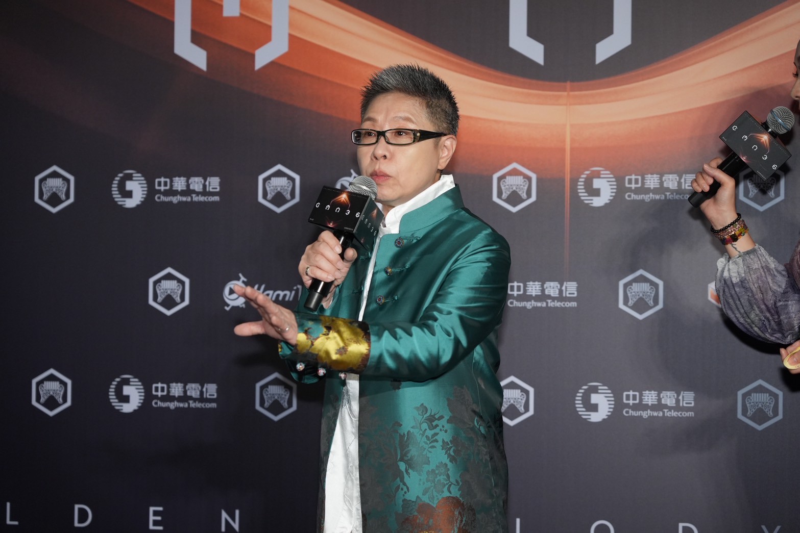 審團主席丁曉雯典禮後受訪時揭開幕後評審團討論內容。（圖／記者陳明中攝）