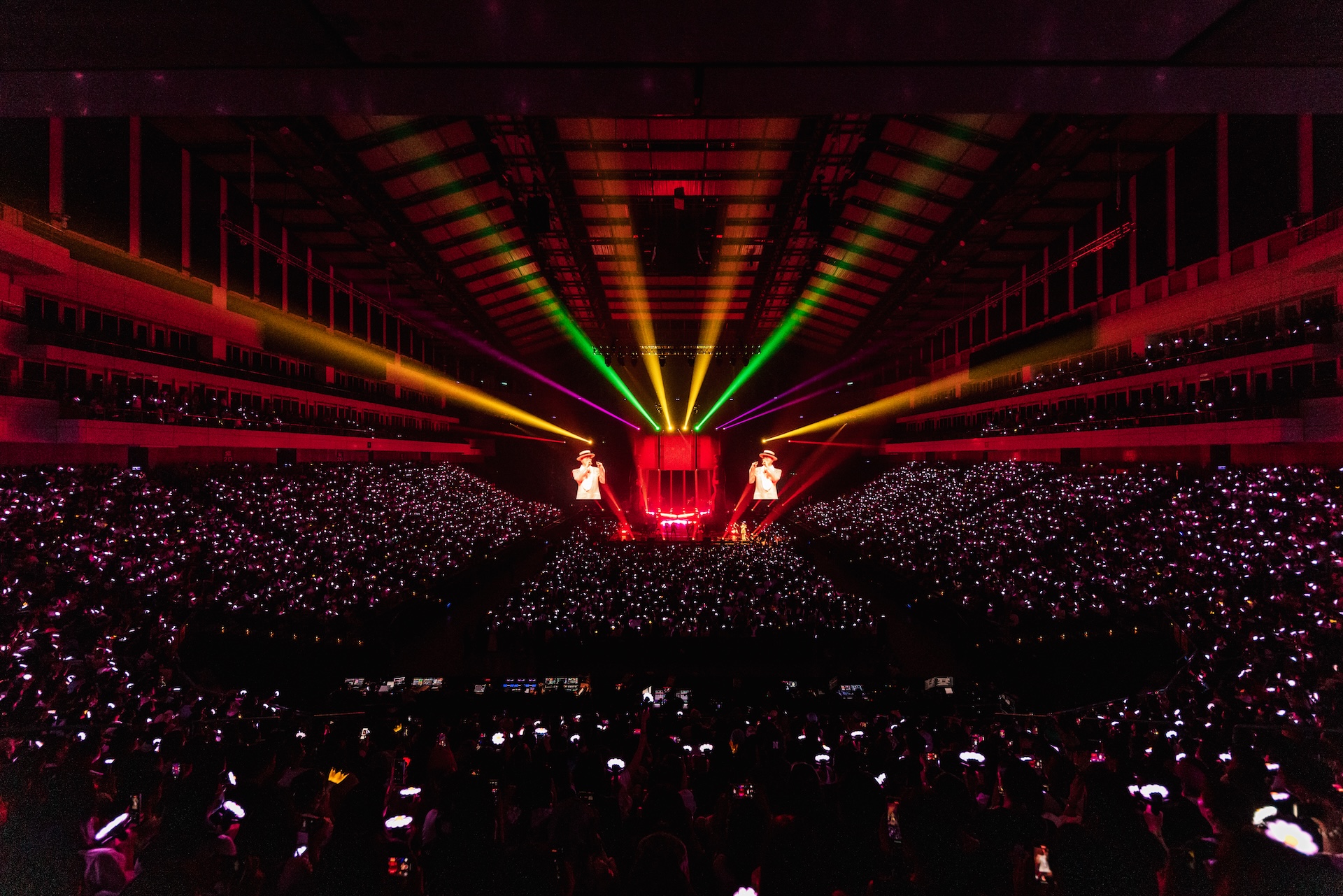 GD演唱會視覺效果震撼。（圖／(C) GALAXY CORPORATION提供）