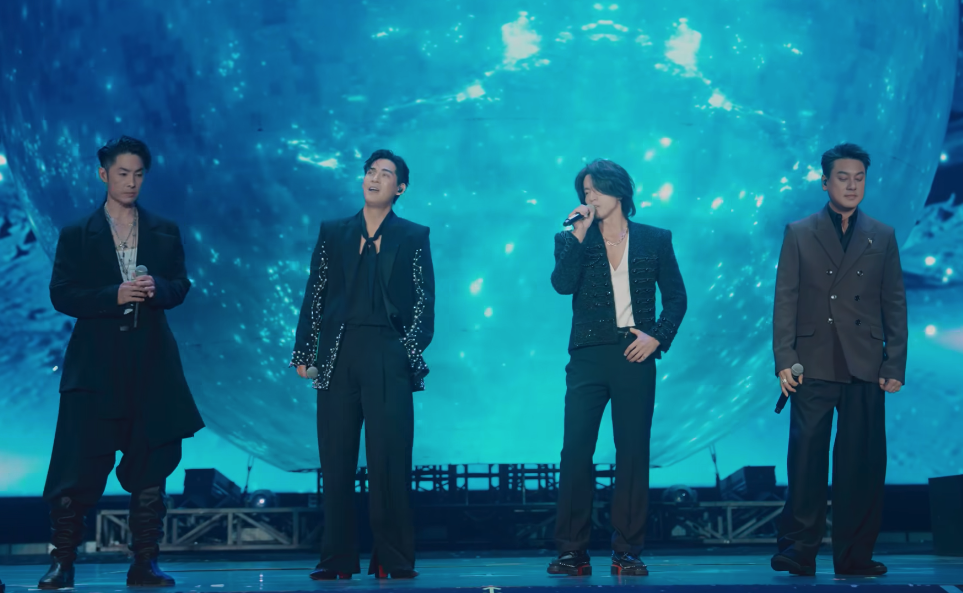 F4昨在五月天演唱會合體。（圖／翻攝自相信音樂FB）