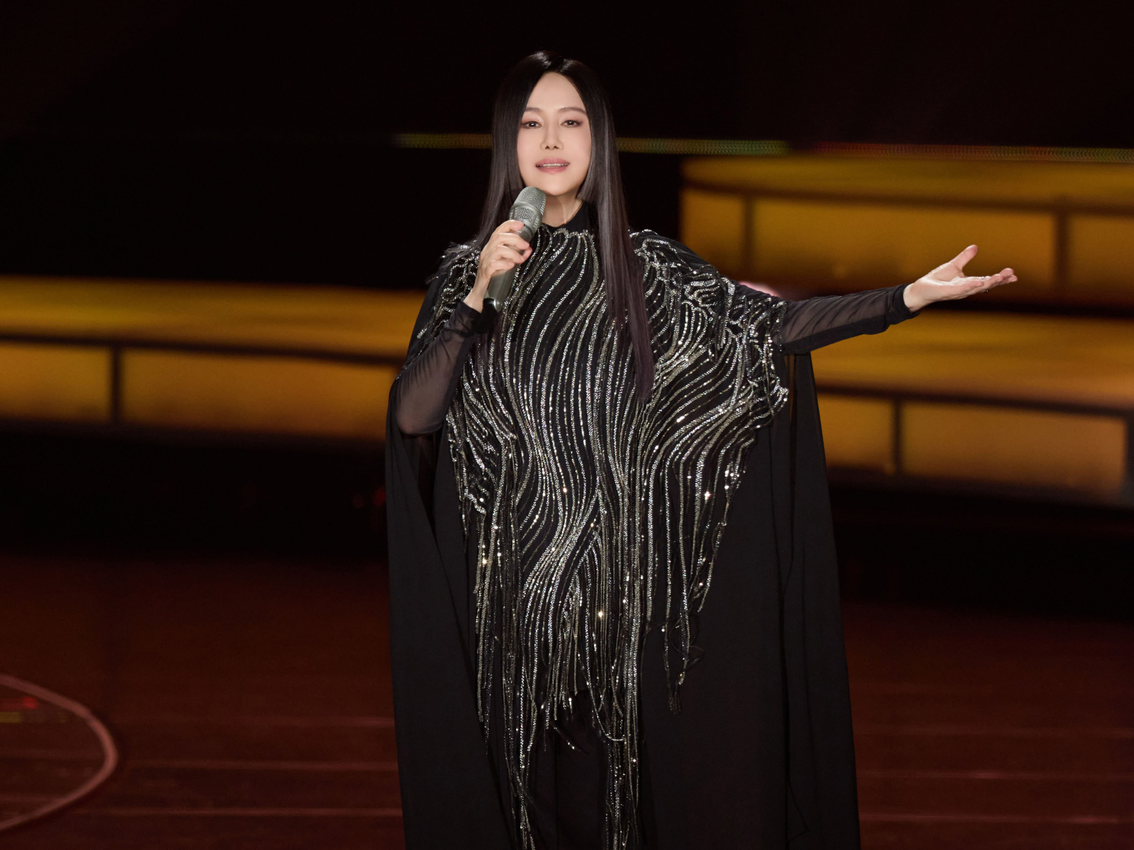 江蕙抵擋不了美食的誘惑。（圖／寬宏藝術提供）