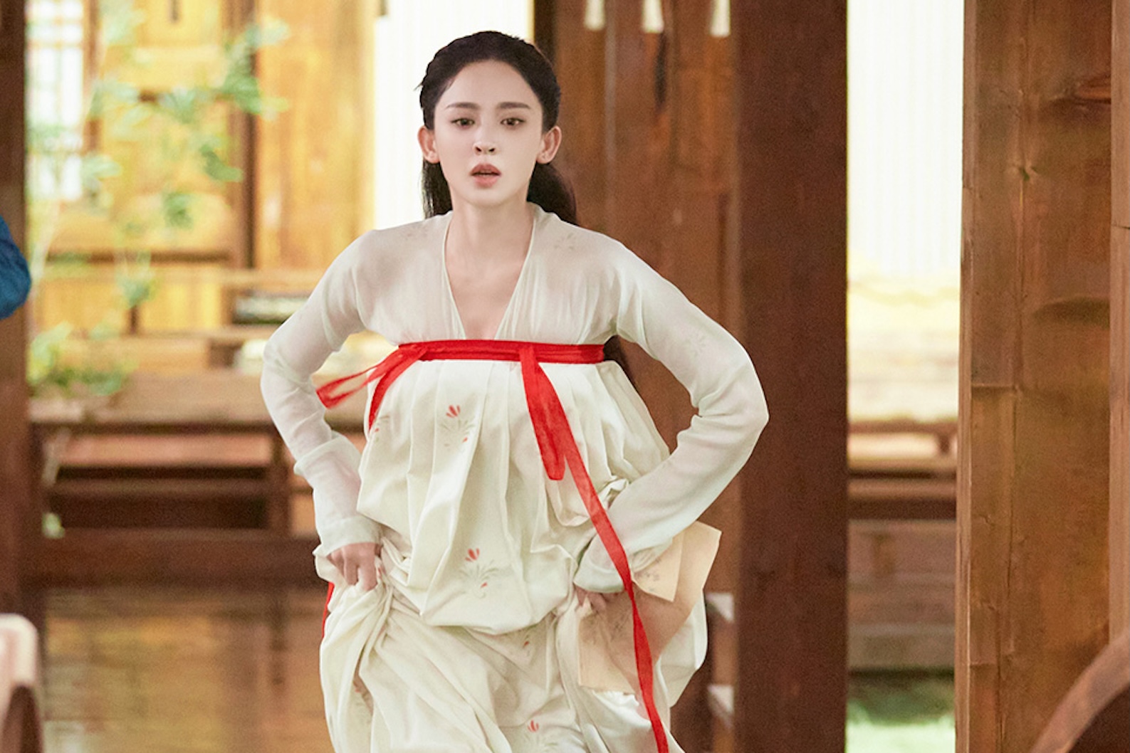 古力娜扎長得太美竟被針對。（圖／緯來戲劇台提供）