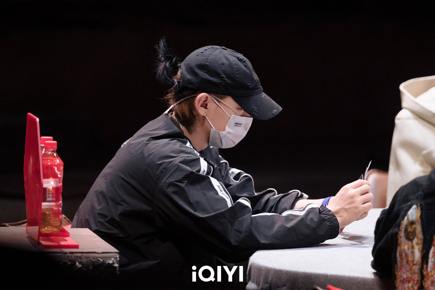 黃子韜錄影時帶病上陣。（圖／iQIYI/愛奇藝國際版提供）