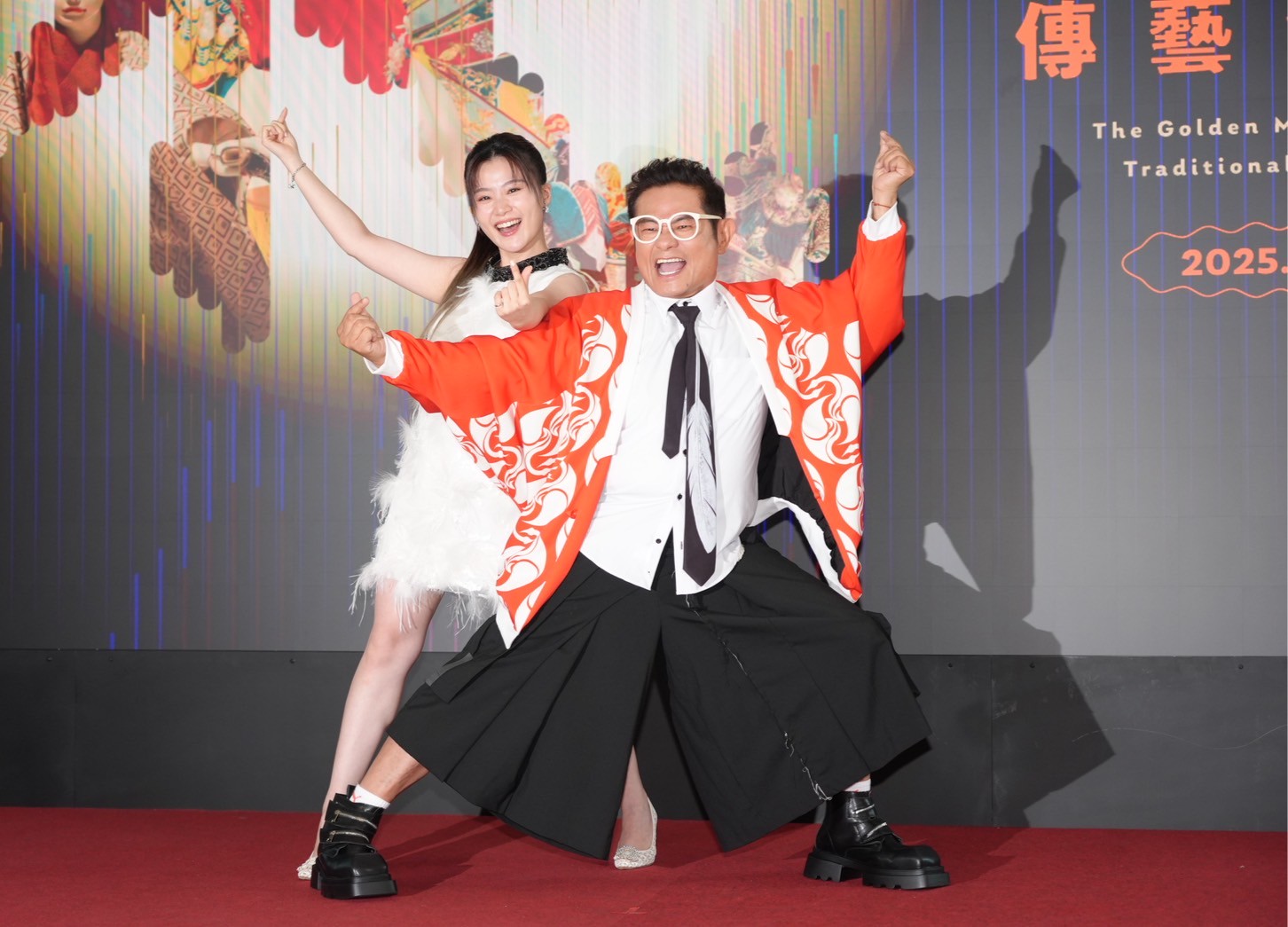 楊小黎七歲時就曾與許效舜合作拍電影，如今兩人再度合作主持典禮。（圖／記者陳明中攝）