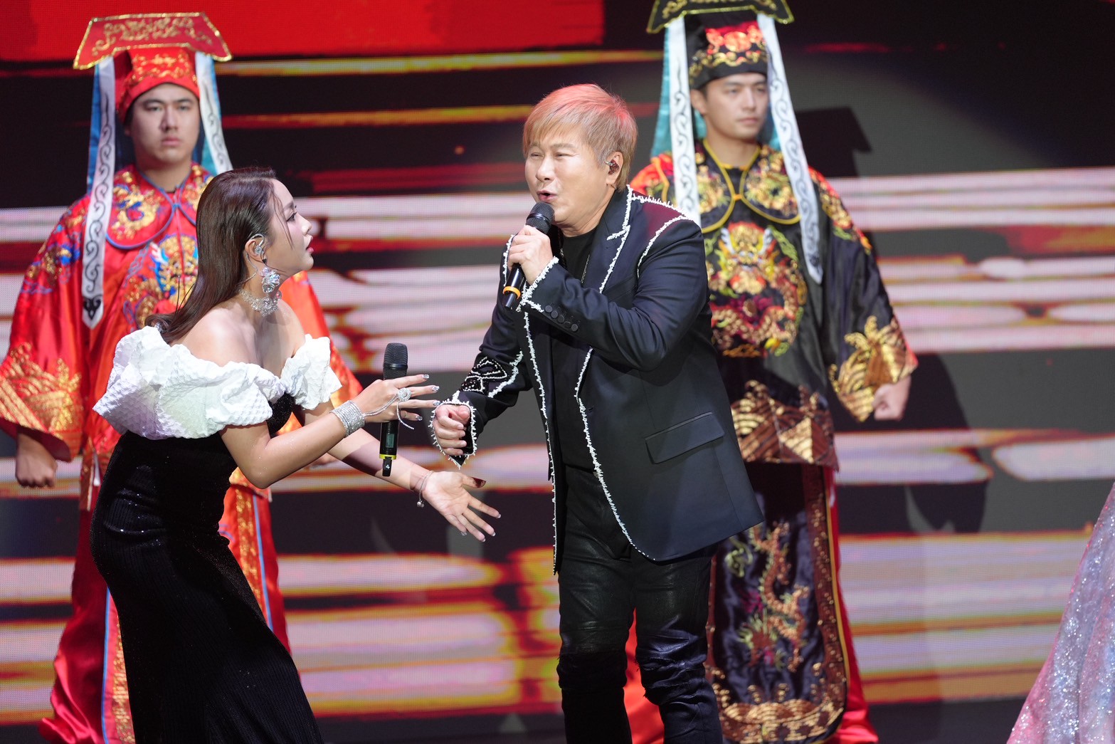 胡瓜（右）和賴慧如都是演唱會嘉賓。（圖／記者陳明中攝）