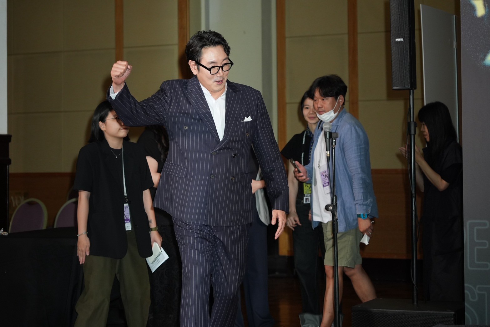 趙震雄人氣旺，出場時引起現場一片尖叫。（圖／記者許方正攝）