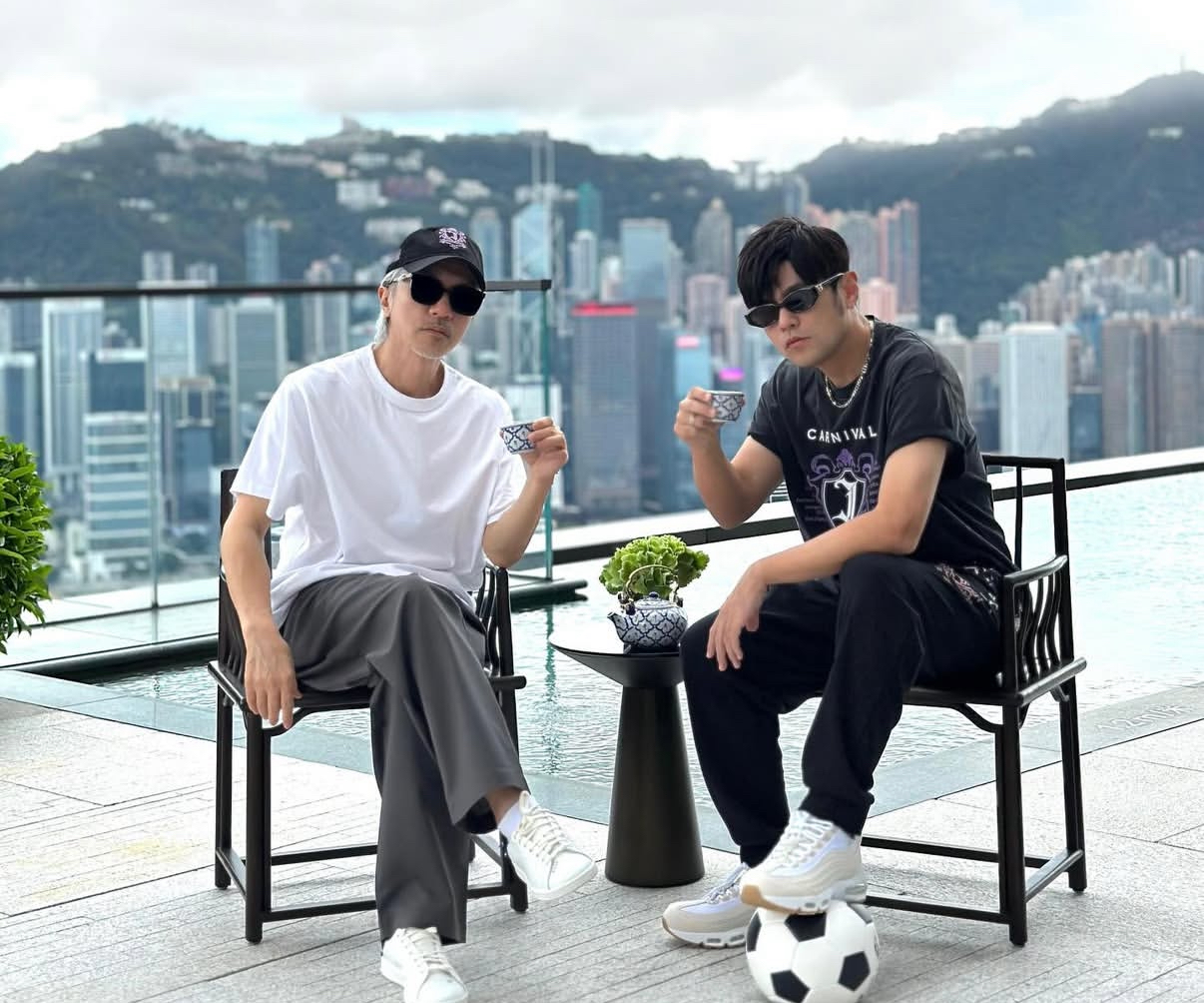 周星馳（左）和周杰倫（右）在香港見面。（圖／翻攝自IG）