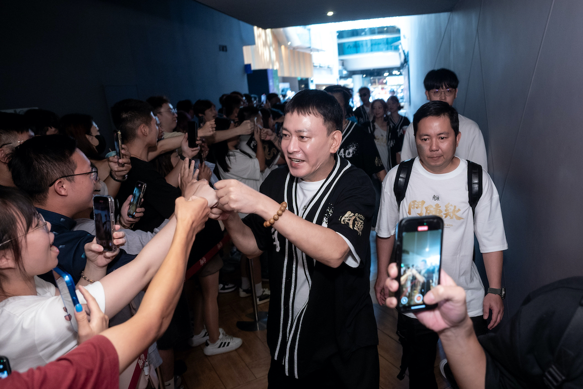 《角頭－鬥陣欸》破億謝票，王識賢相約粉絲「爆汗的熱血行程」。（圖／曼尼娛樂提供）
