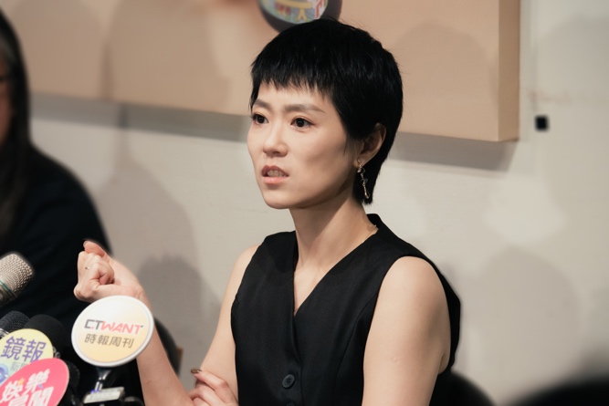 曹雅雯談及已故父親，表示演出時會為爸爸留位置。（圖／Legacy傳音樂展演空間提供）