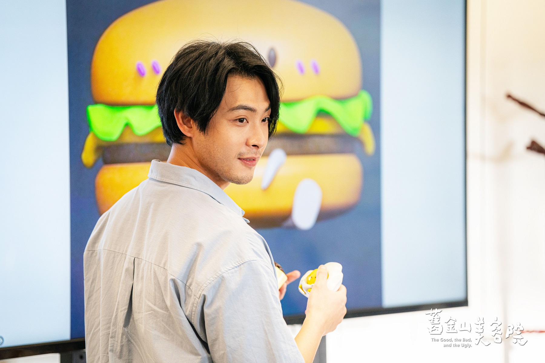 連晨翔在連鎖早餐集團上班 卻因表現太好遭人陷害。（圖／TVBS提供）