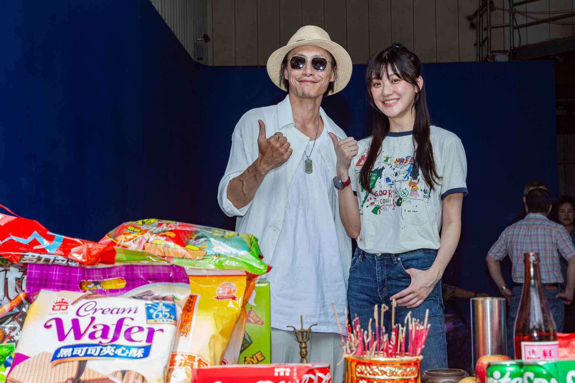 林逸欣(右)、田士廣在電影《立入禁止》中扮演未婚夫妻。（圖／飛行圓影業提供）