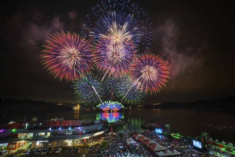 日月潭花火音樂嘉年華節今登場。（圖／sunmoonlake官網）