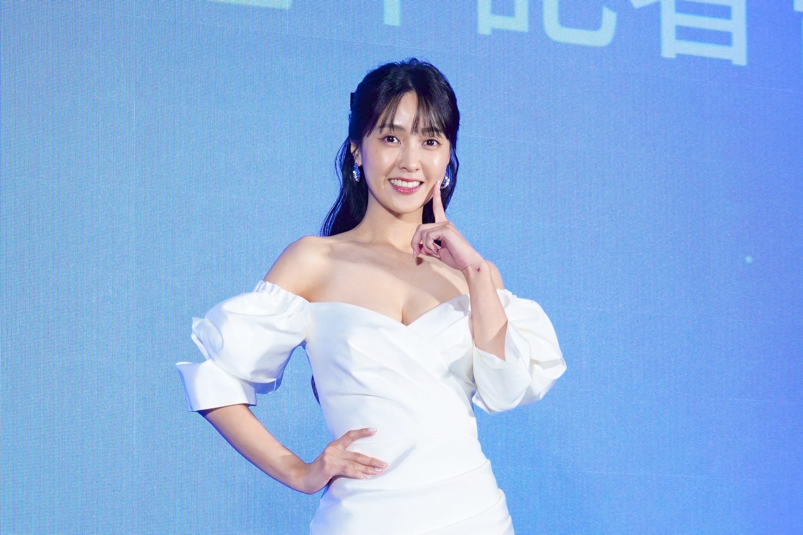 大元自招20歲開始做醫美瘦臉。（圖／記者許方正攝）
